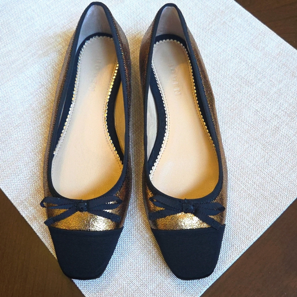 NWT! Boden! Beautiful Metallic Gold Ballet Flats. Perfect Condition!